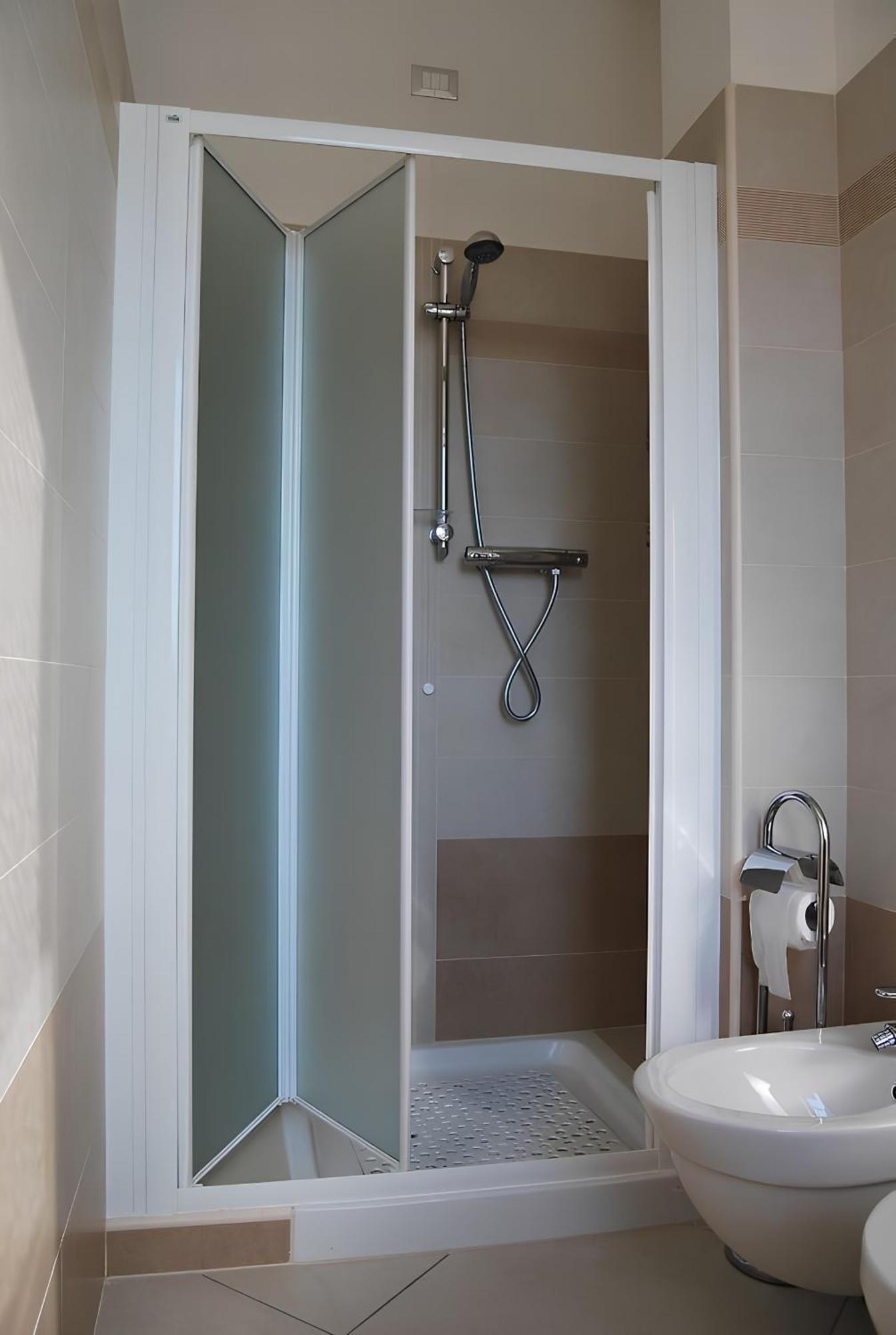Eu Ropa Hotel Nereto Екстер'єр фото
